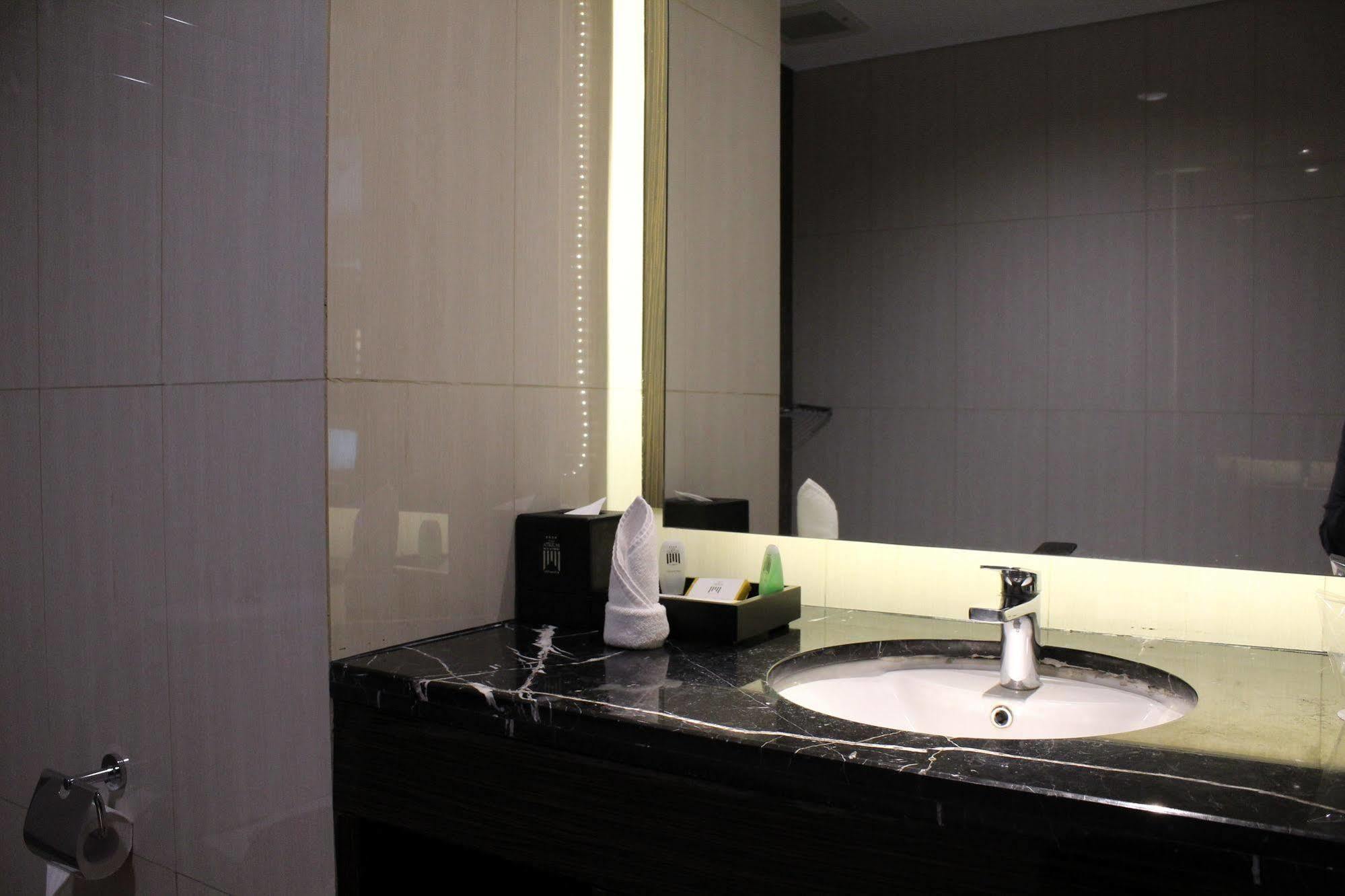 The Atrium Hotel & Resort Yogyakarta Melati Luaran gambar
