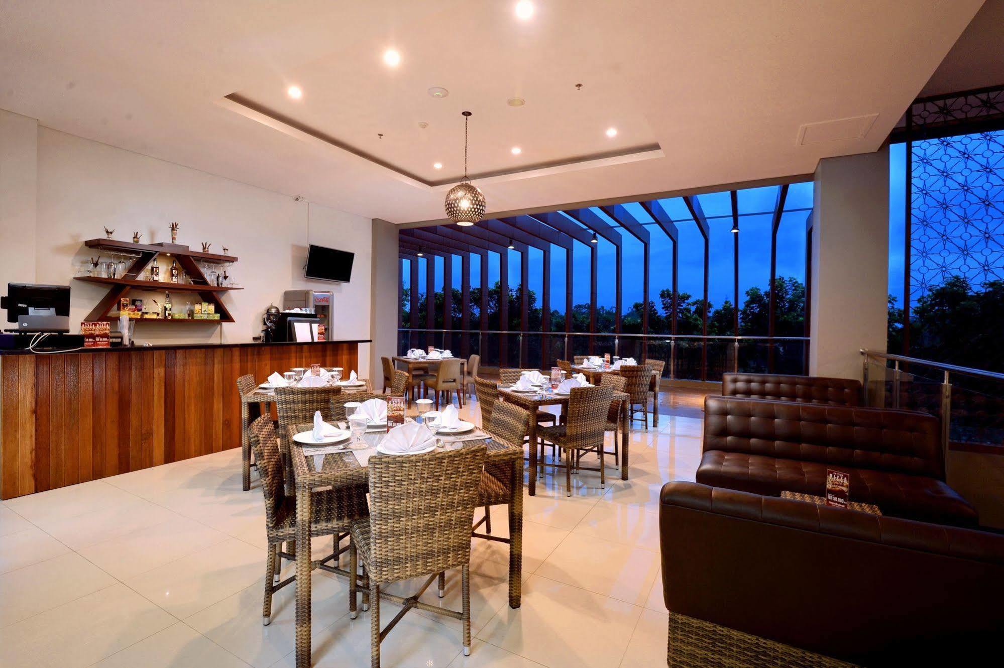 The Atrium Hotel & Resort Yogyakarta Melati Luaran gambar